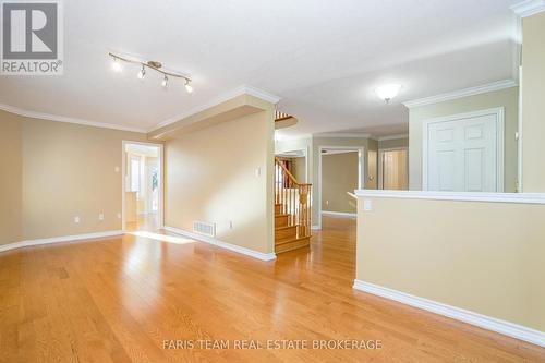 25 Dunnett Drive, Barrie, ON - Indoor Photo Showing Other Room