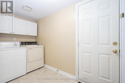 25 Dunnett Drive, Barrie, ON - Indoor Photo Showing Laundry Room