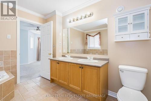25 Dunnett Drive, Barrie, ON - Indoor Photo Showing Bathroom