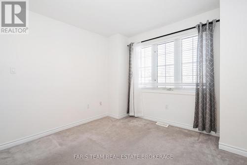 25 Dunnett Drive, Barrie, ON - Indoor Photo Showing Other Room