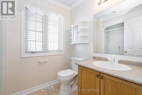 25 Dunnett Drive, Barrie, ON - Indoor Photo Showing Bathroom