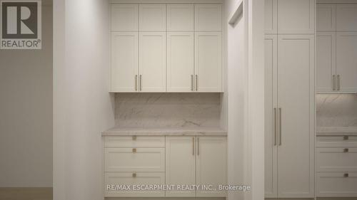 2488 Bridge Road, Oakville, ON - Indoor Photo Showing Other Room