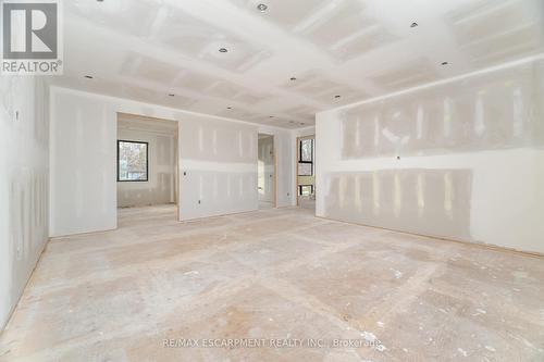 2488 Bridge Road, Oakville, ON - Indoor