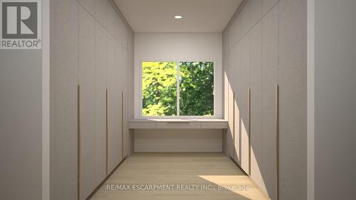 2488 Bridge Road, Oakville, ON - Indoor Photo Showing Other Room