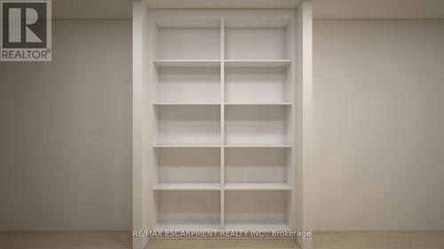 2488 Bridge Road, Oakville, ON - Indoor Photo Showing Other Room