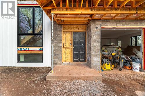 2488 Bridge Road, Oakville, ON - 