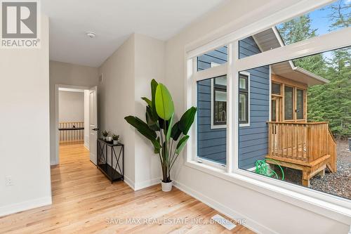1049 Greensview Drive, Lake Of Bays, ON - Indoor Photo Showing Other Room