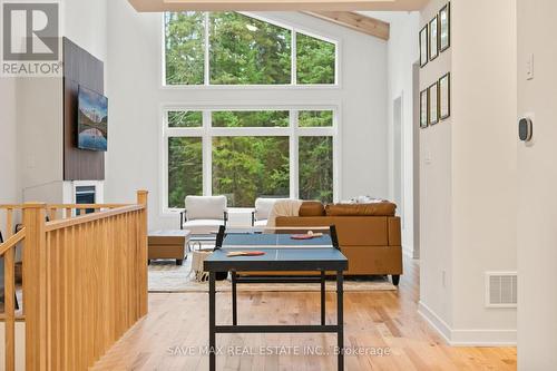 1049 Greensview Drive, Lake Of Bays, ON - Indoor