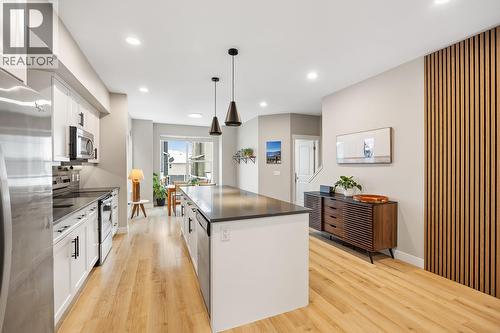 2490 Tuscany Drive Unit# 54, West Kelowna, BC - Indoor Photo Showing Kitchen With Upgraded Kitchen