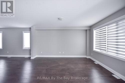 30 Misty Ridge Road, Wasaga Beach, ON - Indoor Photo Showing Other Room