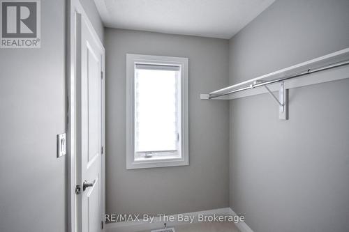 30 Misty Ridge Road, Wasaga Beach, ON - Indoor