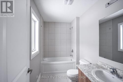 30 Misty Ridge Road, Wasaga Beach, ON - Indoor Photo Showing Bathroom