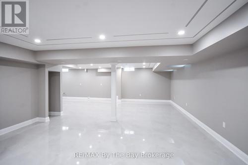 30 Misty Ridge Road, Wasaga Beach, ON - Indoor