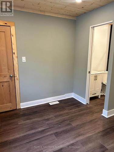 Upper - 6 Thirty First Street, Toronto, ON - Indoor Photo Showing Other Room