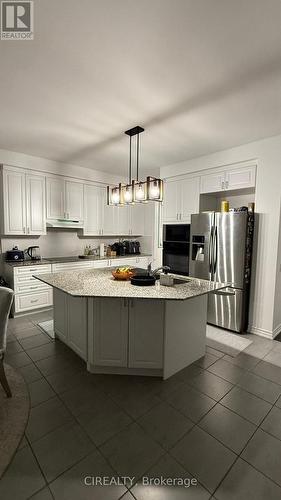 268 Bonnieglen Farm Boulevard, Caledon, ON - Indoor Photo Showing Kitchen