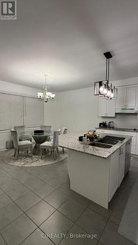268 Bonnieglen Farm Boulevard, Caledon, ON - Indoor Photo Showing Kitchen With Double Sink