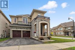 61 ALDERSGATE DRIVE  Brampton, ON L7A 3Z9