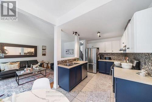 4 - 10 Liddycoat Lane, Hamilton, ON - Indoor Photo Showing Kitchen With Double Sink