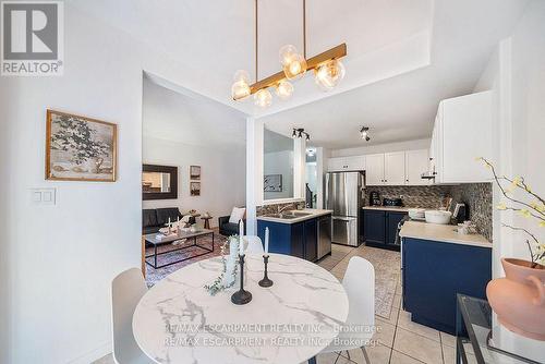 4 - 10 Liddycoat Lane, Hamilton, ON - Indoor Photo Showing Dining Room