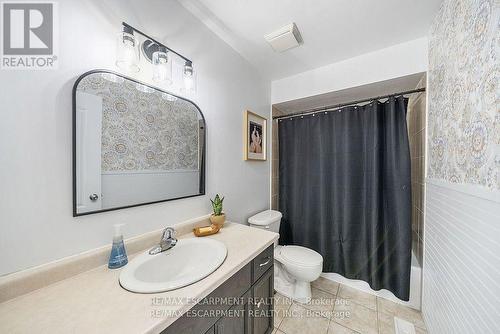 4 - 10 Liddycoat Lane, Hamilton, ON - Indoor Photo Showing Bathroom