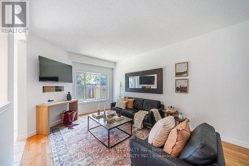 4 - 10 Liddycoat Lane, Hamilton, ON - Indoor Photo Showing Living Room