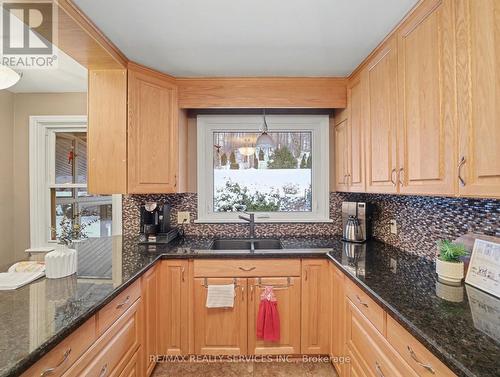 145 Glenforest Road, Cambridge, ON - Indoor Photo Showing Kitchen With Double Sink