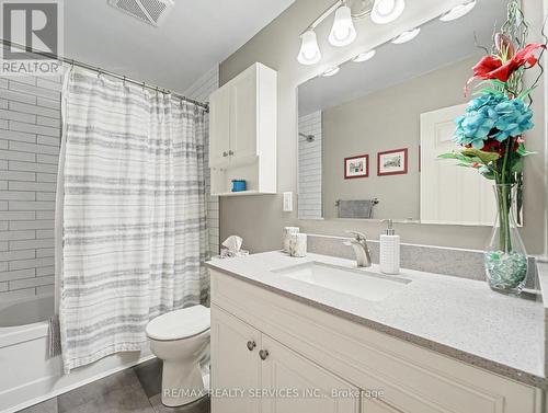 145 Glenforest Road, Cambridge, ON - Indoor Photo Showing Bathroom
