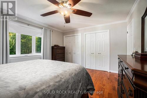 2278 Russland Road, Russell, ON - Indoor Photo Showing Bedroom