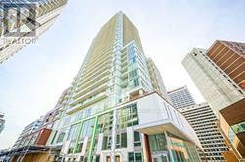 806 - 33 Helendale Avenue, Toronto, ON - Outdoor With Facade