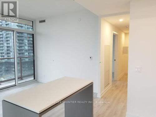 806 - 33 Helendale Avenue, Toronto, ON - Indoor Photo Showing Other Room