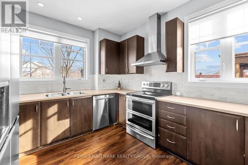 601 Rosehill Avenue, Ottawa, ON - Indoor Photo Showing Kitchen With Double Sink