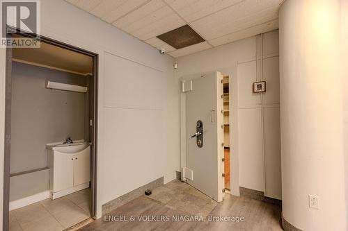 4796 Victoria Avenue, Niagara Falls (Downtown), ON 