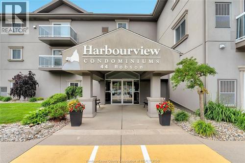 44 Robson Road Unit# 216, Leamington, ON - Outdoor