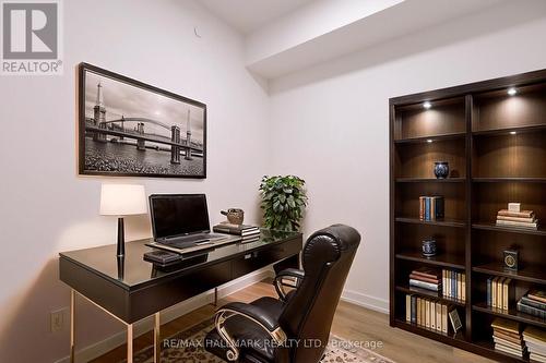 516 - 35 Parliament Street, Toronto, ON - Indoor Photo Showing Office