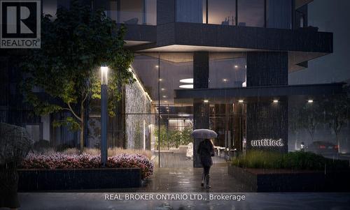 Building entrance - 420S - 110 Broadway Avenue, Toronto, ON - 