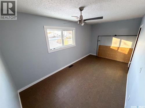 301 Front Street, Eastend, SK - Indoor Photo Showing Other Room