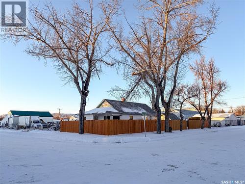 301 Front Street, Eastend, SK - Outdoor