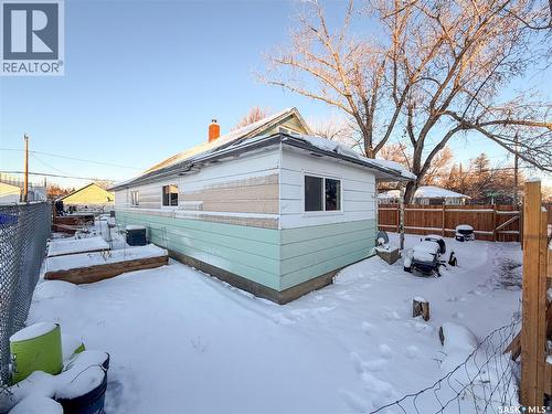 301 Front Street, Eastend, SK - Outdoor