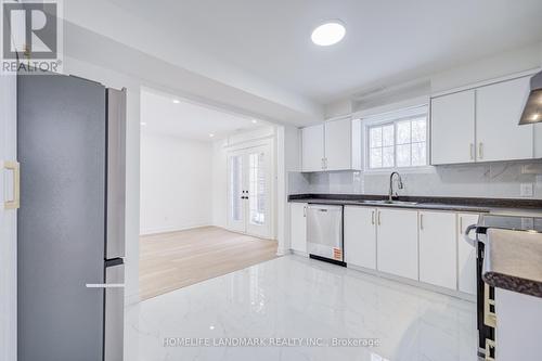 306 Terrace Drive, Georgina, ON - Indoor Photo Showing Kitchen