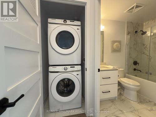 321 - 415 Sea Ray Avenue, Innisfil, ON - Indoor Photo Showing Laundry Room