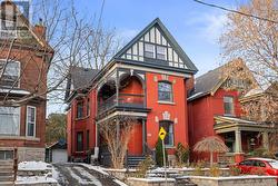 Welcome to 553 Gilmour Street! - 