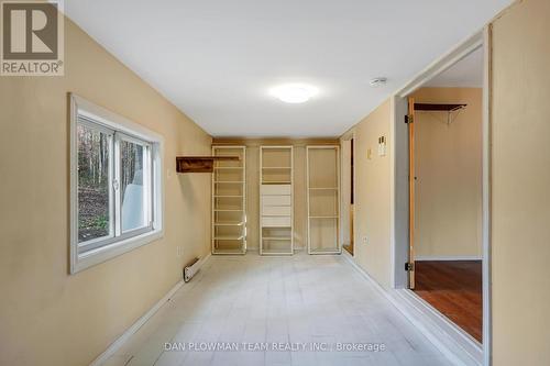 1919 Irondale Road, Highlands East, ON - Indoor Photo Showing Other Room