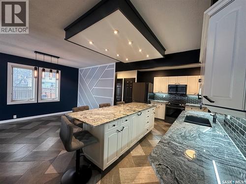 801 5Th Avenue, Whitewood, SK - Indoor Photo Showing Kitchen