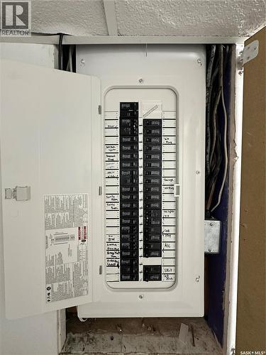 801 5Th Avenue, Whitewood, SK - Indoor Photo Showing Other Room