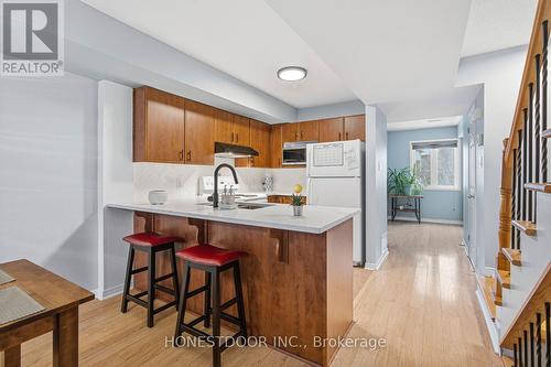 81 Strathaven Private, Ottawa, ON - Indoor Photo Showing Kitchen