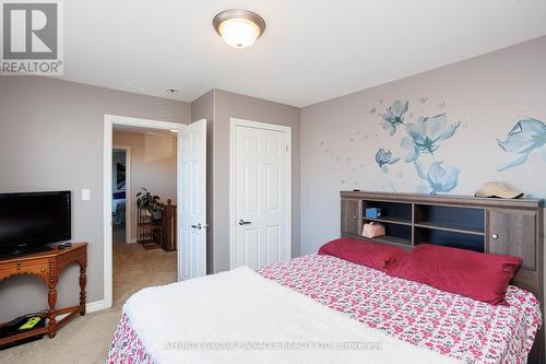 11 Moynes Court, Kawartha Lakes (Lindsay), ON - Indoor Photo Showing Bedroom