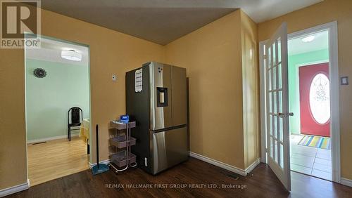 Main - 44 Loradeen Crescent, Toronto, ON - Indoor