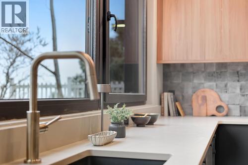 614 Cowan Street, Kamloops, BC - Indoor Photo Showing Kitchen