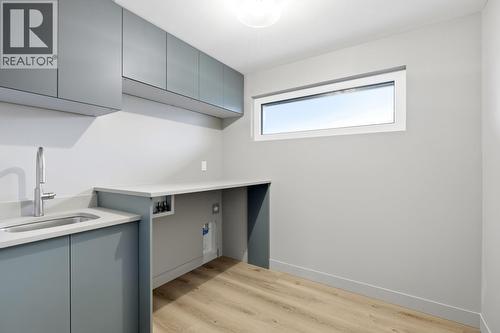 614 Cowan Street, Kamloops, BC - Indoor Photo Showing Other Room