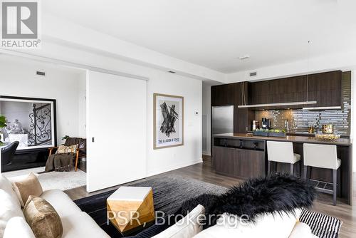 1206 - 2 St Thomas Street, Toronto, ON - Indoor